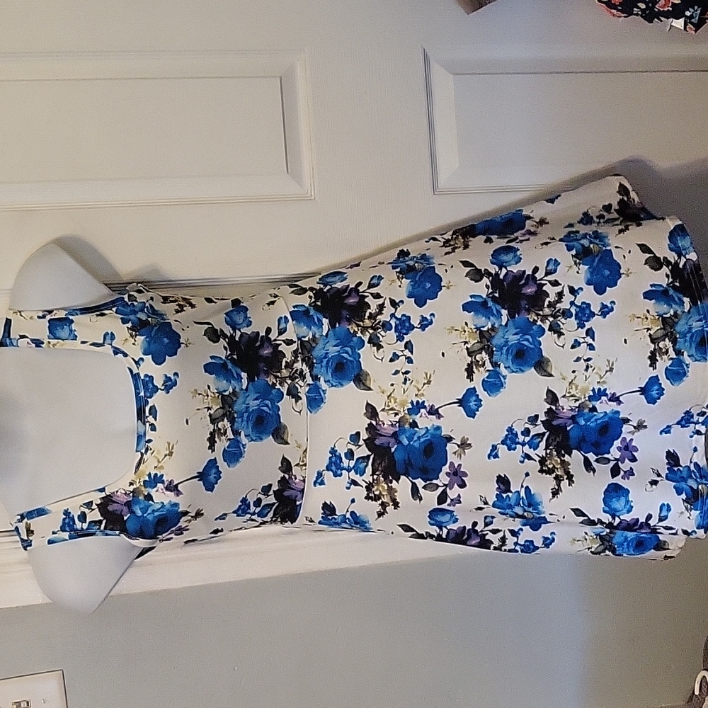 *Fensace Scoop Neck Sleeveless Tank Floral Dress